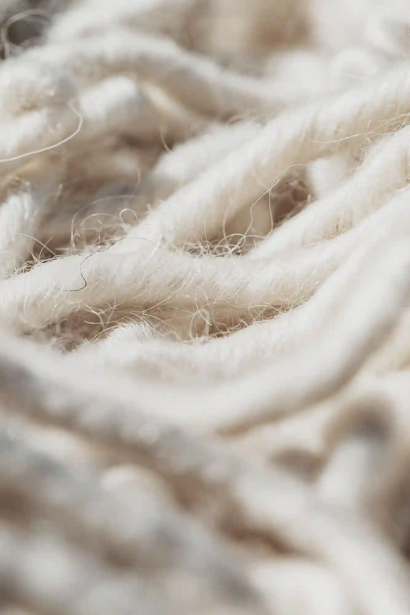 Mohair bianco lavorato